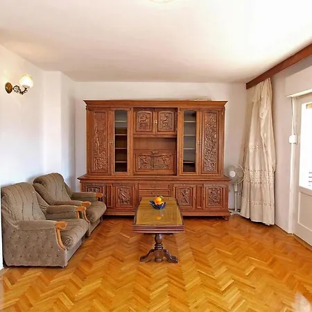 Gortan Cove - Mare - Perfect Location Apartment